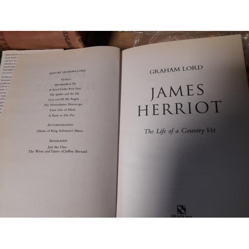 16 - James Herriot The Life Of A Country Vet Book By Graham Lord First Edition 1997