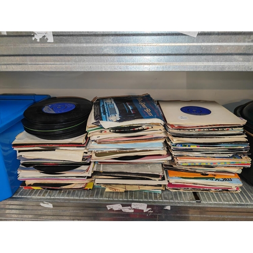 195 - Large Selection Of Single Records Some Without Sleeves