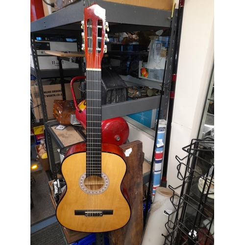 746 - Full Sized Accoustics Guitar