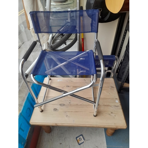 85 - 2 Fold Up Alluminium Chairs