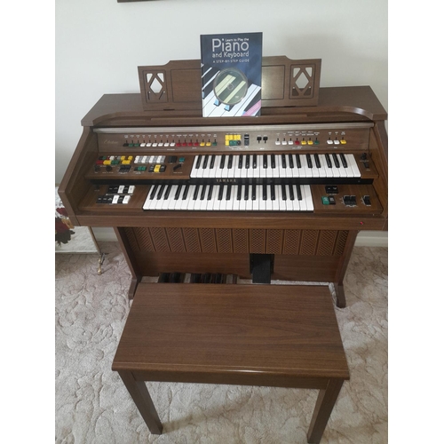 805 - Electric Organ Working Not Fully Tested With Stool