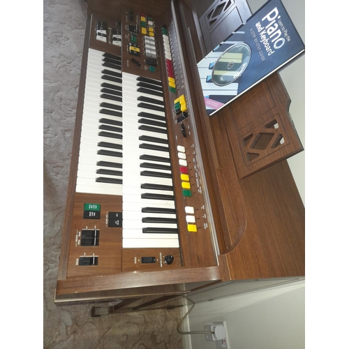 805 - Electric Organ Working Not Fully Tested With Stool