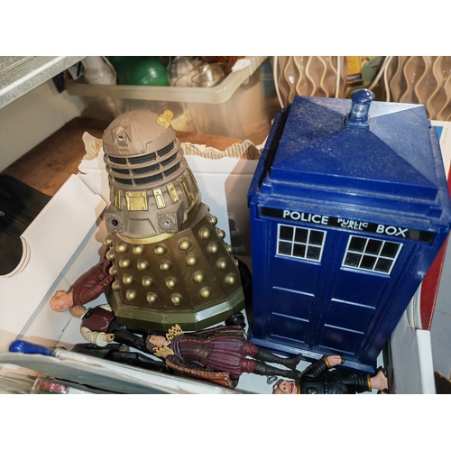 664 - Box Of Dr Who Items