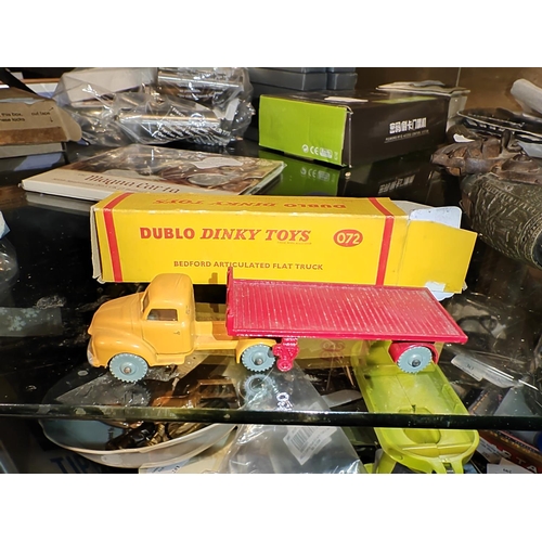 294 - Dinky Toy Artic Truck 072 Mint And Boxed