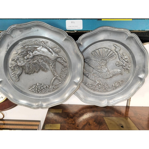 465 - 5 French Pewter Wall Plates Cherub Patterned