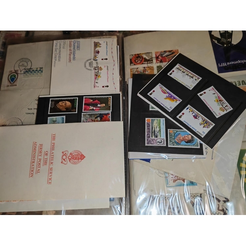 587 - Album Of First Day Covers And Presentation Pack Stamps