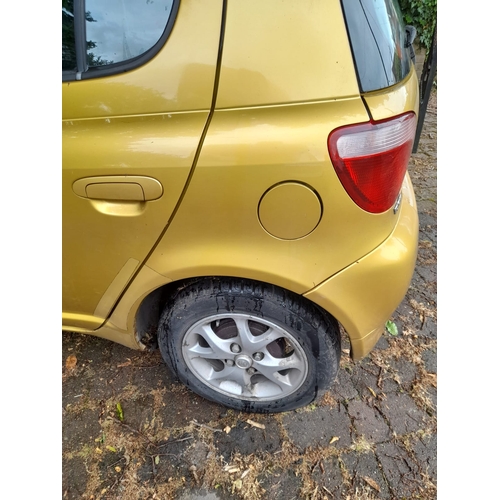 0 - Toyota Yaris MOT Expired November 2023 Starts Up On The Button And Drives Ulez Compliant, Slight Blo... 