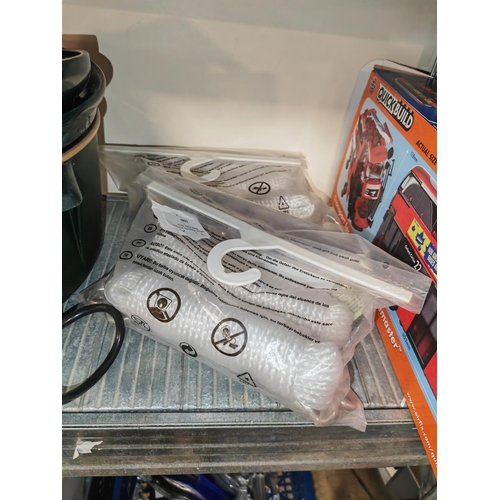 200 - 2 Unused Bloom Garden Sail Fixing Kits