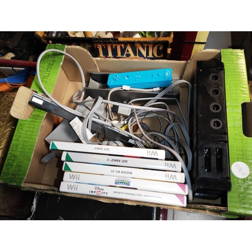 236 - Wii Console With Cables And 5 Games