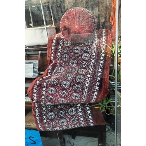 42 - Turkish Bed With Pillow