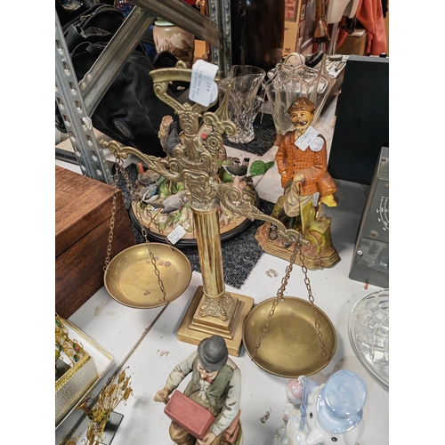 442 - Pair Of Brass Scales No Weights