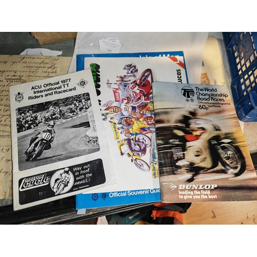 546 - 2 Isle Of Man Tt Motorcycle Racing Programmes 1975 & 1977 Which Includes Race Card & Map