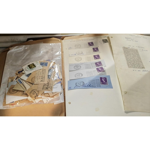 560 - 3 Folders Of Stamps On Paper