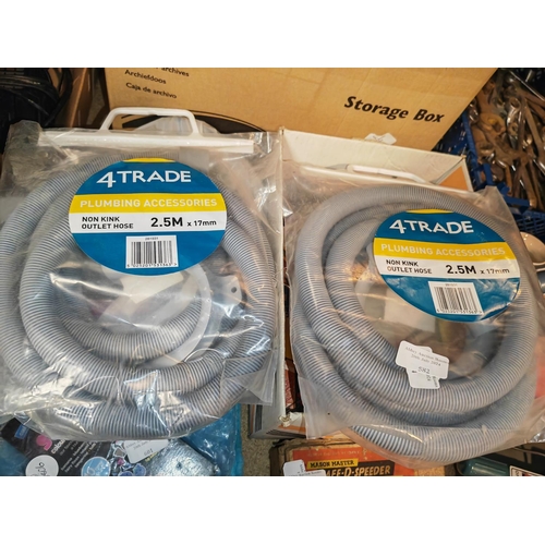 582 - 2X Unused 2.5M Outlet Hose Kits