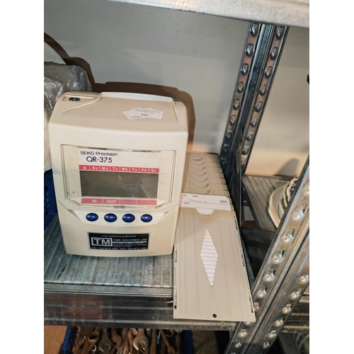 592 - Seiko Clocking In Machine With Tw0 Keys And A Card Holder