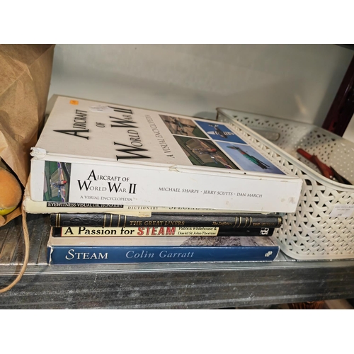 595 - Selection Of Aircraft And War Books