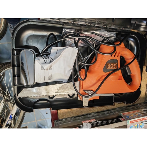 661 - Black & Decker Scorpion Saw In Box