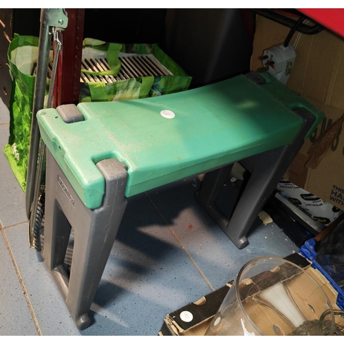 664 - Garden Kneeling Stool Plus A Rake