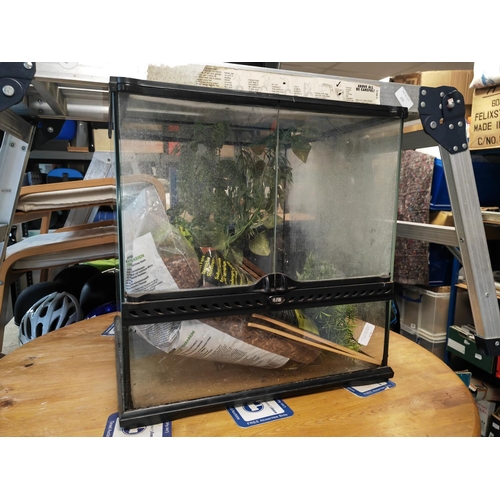 676 - Vivarium With Accessories