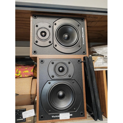 693 - Pair Of Wharfedale Ww Diamond Speakers