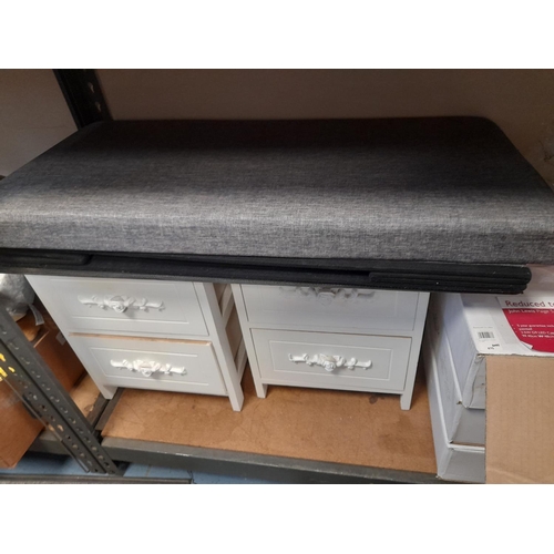 709 - Fold Up Cloth Box