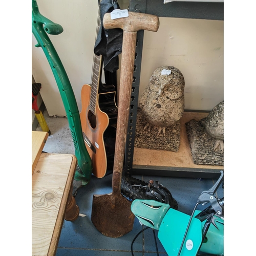 72 - General Service Shovel