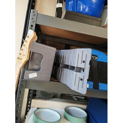 73 - 2 Plastic Level Ups Max 2.5 ton