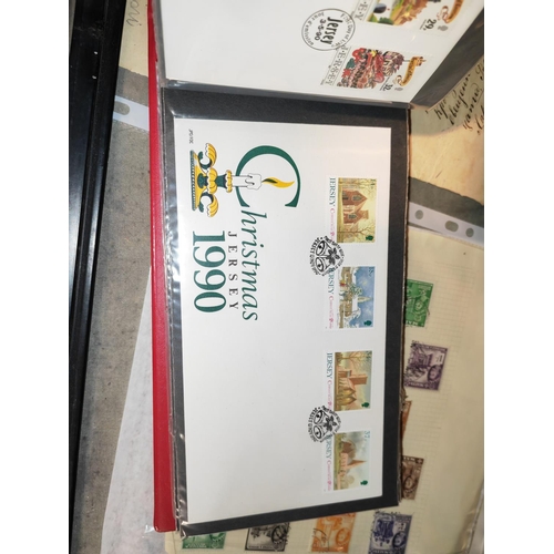 550 - Album Of 40 Jersey Fdc'S