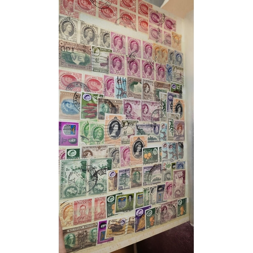 562 - Rhodesia Stamps On Cards