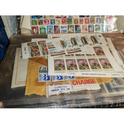 577 - Album Of First Day Covers And Presentation Pack Stamps