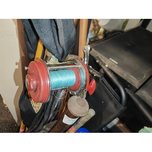 703 - Edgar Sealey Sea Rod Plus Reel