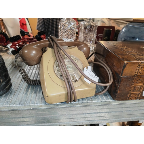 436 - Green Dial Up Telephone