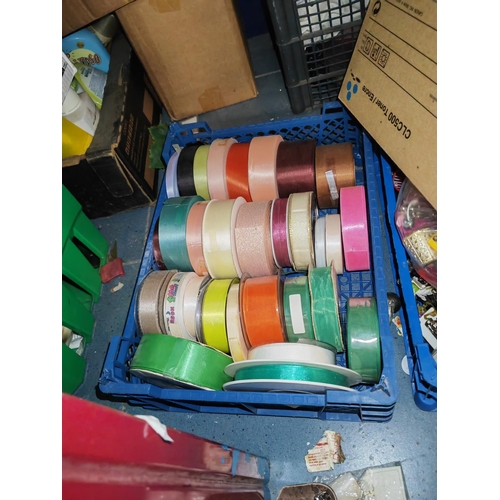 259 - Tray Of Assorted Rolls Of Ribbon