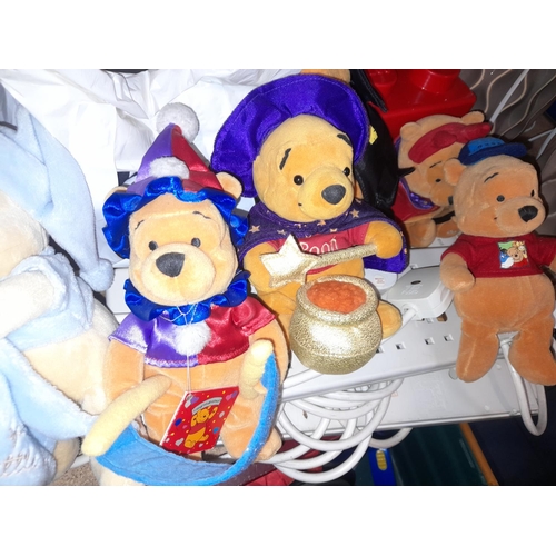 645 - 10 Disney Winnie The Pooh Bears