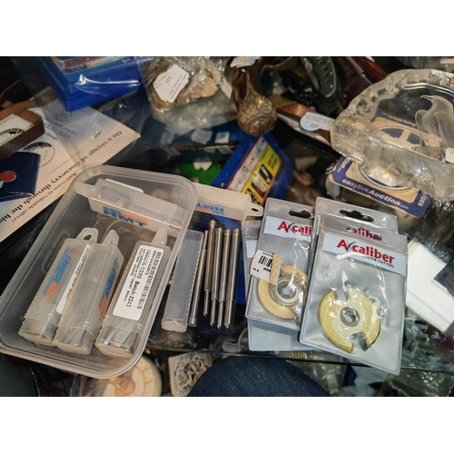 322 - Tub Of Router Cutters Etc