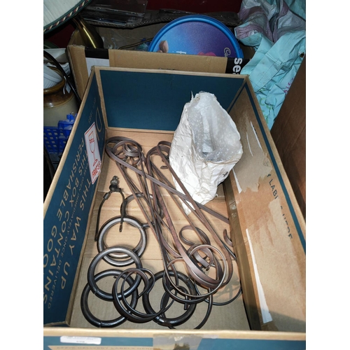 698 - Box Of Assorted Metal Castings