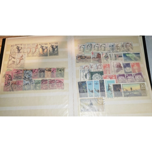 603 - Black Book Of World Stamps