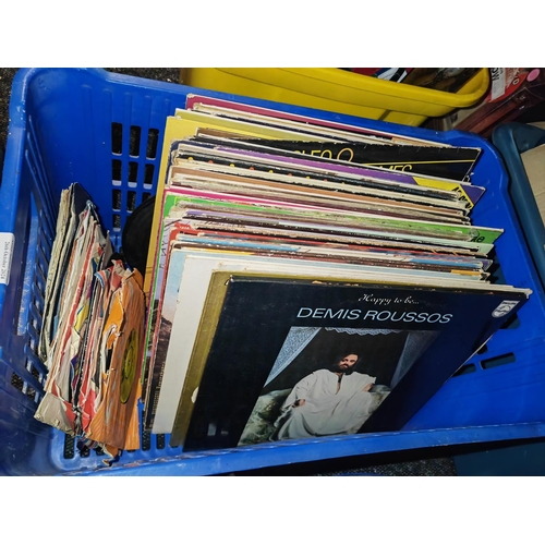 217 - Box Of Lp & Single Records Including Hancock, Edward Woodward, The Shadows, Classical, Film Themes, ... 