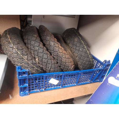 33 - 4 Used Tyres