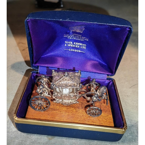 390 - Silver Hallmarked Queens Coach Maker Inside Box