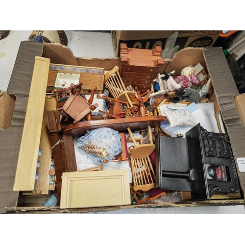 472 - Box Of Dolls House Furniture