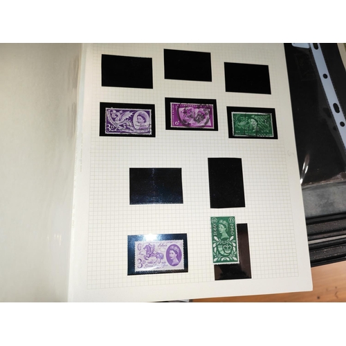 541 - Gb Stamp Album