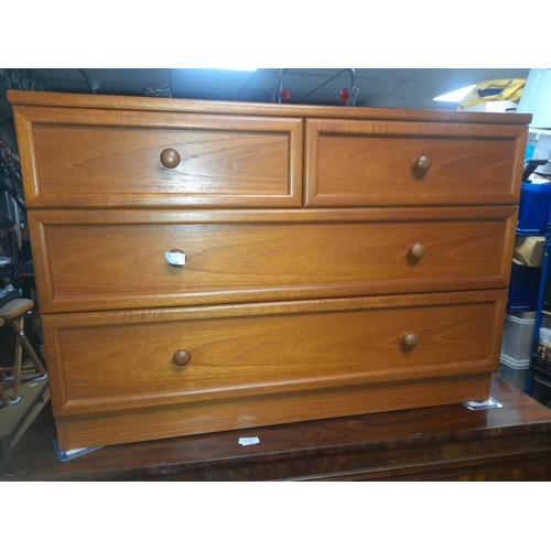 678 - 2 Over 2 Teak G-Plan Chest Of Drawers