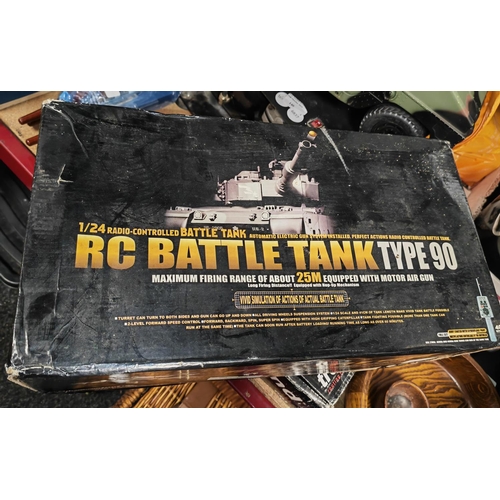 125 - Remote Controlled Battle Tank 590 In Box No Charger