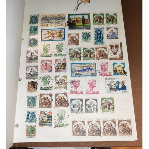 539 - Tub Of Stamps, Plus A Stanley Gibbons Catalogue And A Stamp Albums With Some Stamps