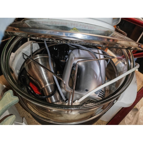 663 - Tower Halogen Oven Plus Hand Mixer Plus Others