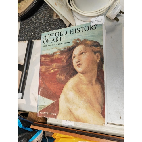 440 - Large Book On The History Of Art