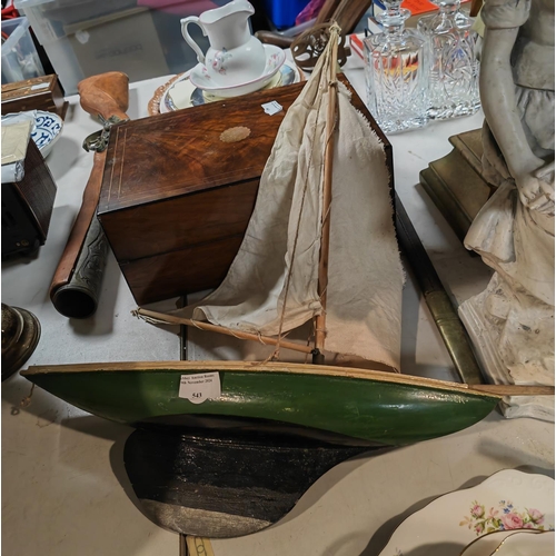 543 - Vintage Model Yacht