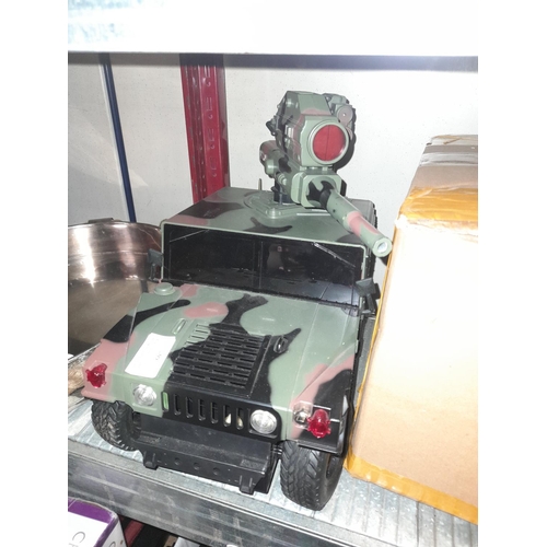 607 - Toy Jeep With Machine Gun To Top