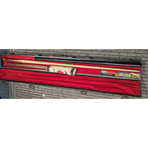 691 - 3 Piece Snooker Que In Box With Chalk In Box